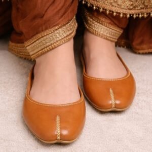 leather khussa