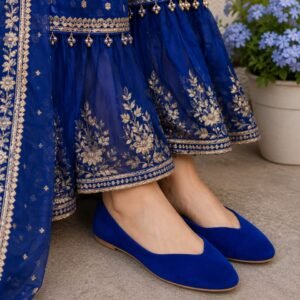 blue velvety khussa